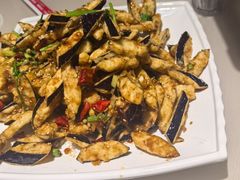 -老码头黑皮肘子锅包肉(赣水路店)