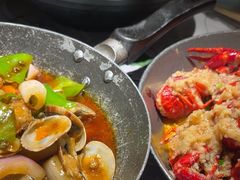 -巴厘龙虾·榜首油焖大虾(音乐学院·沿江酒馆店)