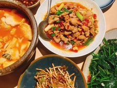 糟辣小炒肉-山石榴·贵州菜(丰盛里店)