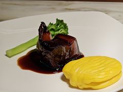 招牌茨菇红烧肉配荷叶夹-淮扬府(安定门店)