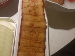 -茅草房·河畔园林火锅