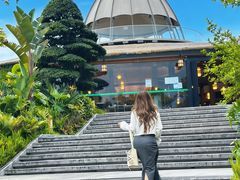 -茅草房·河畔园林火锅