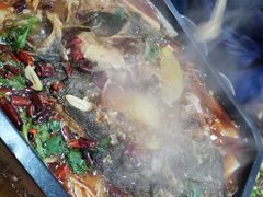 -老东镇啤酒屋海鲜加工·蒸汽海鲜·海鲜烧烤(台东店)