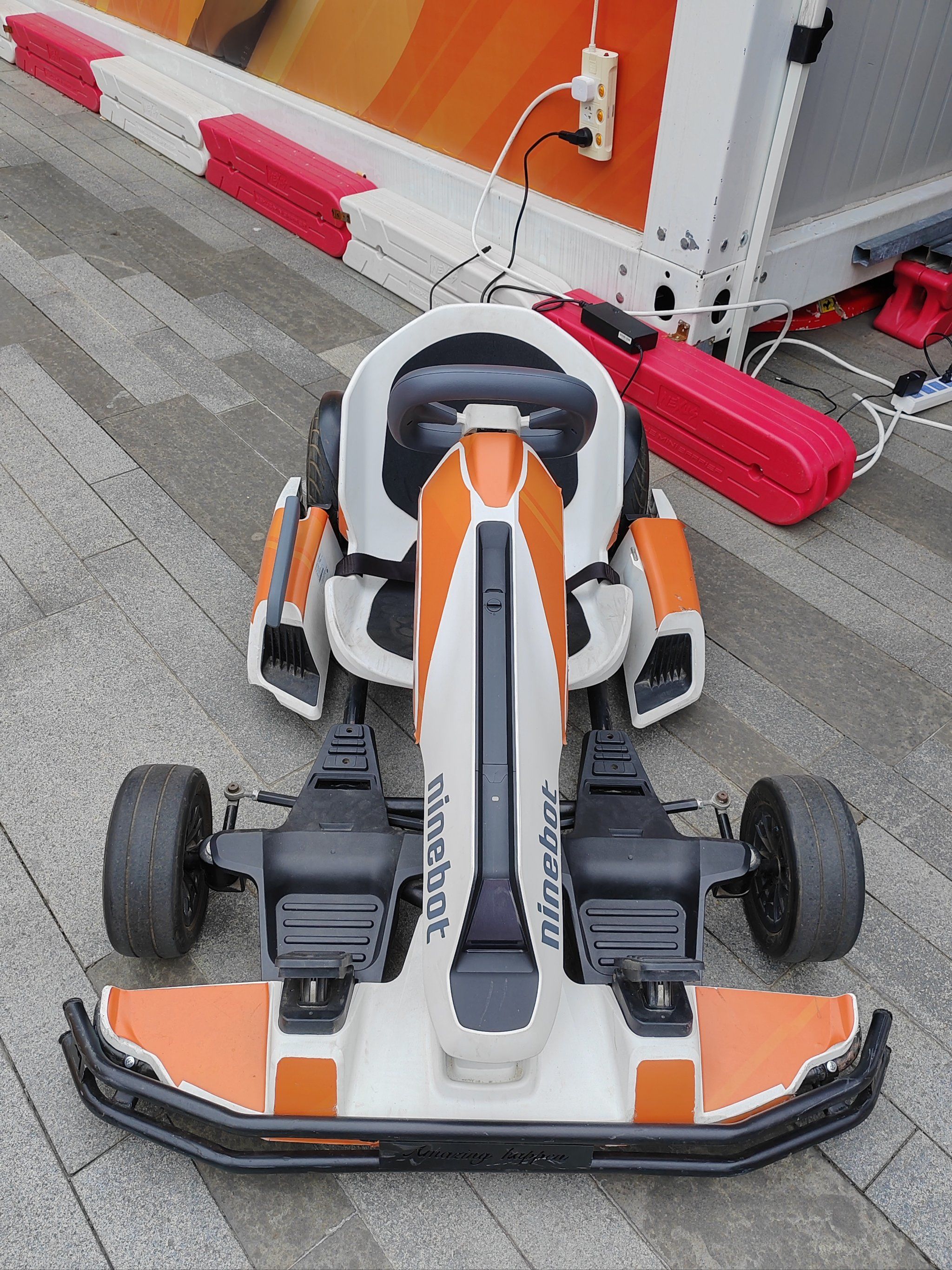 溜娃好去处:儿童卡丁车