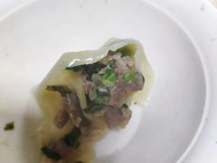 -小许三鲜砂锅馄饨店(家多乐烟酒店)