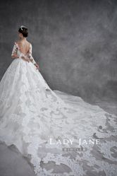 -Lady  Jane高端婚纱礼服馆