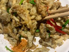 椒盐平菇-华盛园卷子王农家菜水库鱼