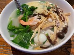 三鲜米线-中8楼风尚云南菜(颐堤港店)