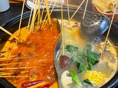 -两三事小郡肝串串香火锅(桂庙店)