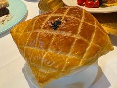 酥皮奶汁鲍鱼汤-波特曼西餐厅(南岗店)