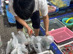 -霞涌市场海鲜摆卖区