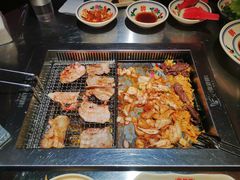 -张牌牌·东北烤肉小吃市集(金楠天街店)