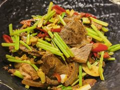小炒带皮牛肉-泉味道贵州厨房(三里河店)