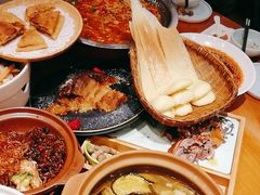 -有红鸡毛店·川菜(建设路店)