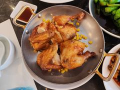 -港丽餐厅(高德置地店)