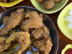 -BHC炸鸡(明洞总店)