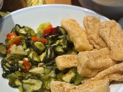 -头上红煨盐鸡·非遗院子餐厅