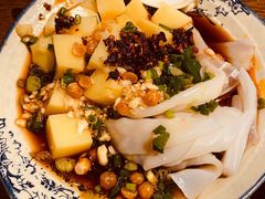 米豆腐拼卷粉-阿婉贵州苗家酸汤鱼(梅林店)