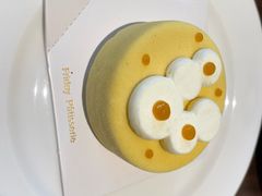 椰子凤梨百香果-Fridi Patisserie Cafe