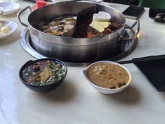 -围炉·川味鲜货火锅(万达珍珠坊店)