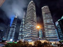 -陆家嘴空中步行连廊