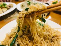 -正宗普宁豆干坊·洪记砂锅粥(红领巾路店)