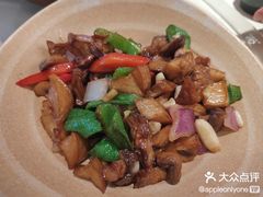 -云海肴·汽锅鸡·云南代表菜(天山百盛优客店)