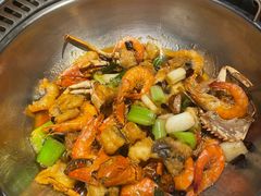 -七欣天香辣蟹火锅(上海银亿滨江店)
