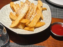 -MONICH牛排融合餐厅(和义大道购物中心店)