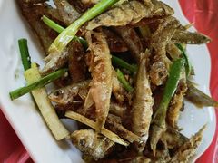 椒盐小鱼-清水湾农庄(机器人大道店)