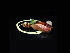 -Noir. Dining in the Dark