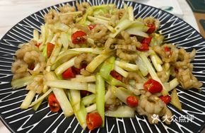 Stir-fried Leek with Tienban