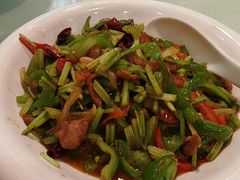 -乌苏沂疆大酒店