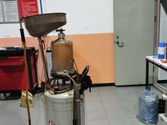 -24小时汽车搭电补胎(五方桥店)
