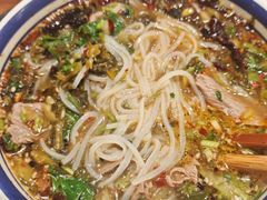 -云阿蛮云南生烫牛肉米线(奉贤路店)