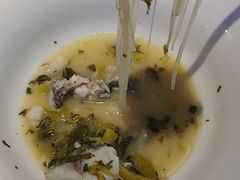 -严记小天府酸菜鱼(西四路店)