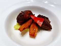 肝菌香煎牛肉粒-萬國春·中菜馆(颐和公馆店)