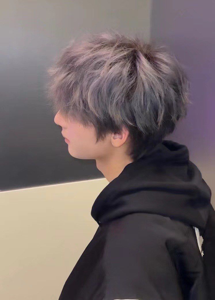 灰色系发色 #男生漂发 #男生剪发 「id hair men·潮男·男士发型