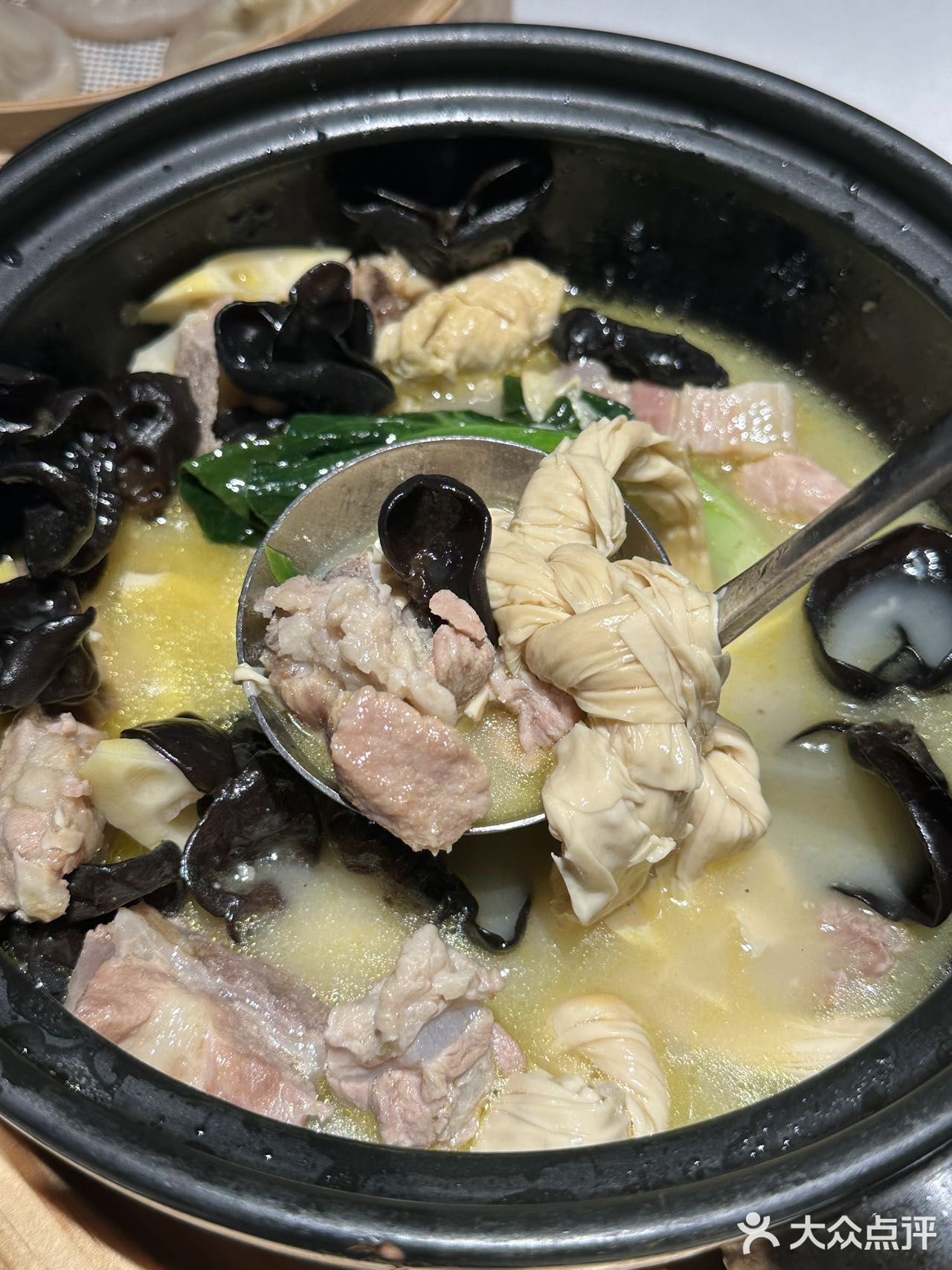 淮扬腌笃鲜，好适合冬天呀！先喝一碗热乎乎的汤，很鲜美