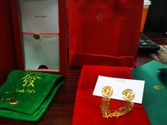 -LADY FAFA(巨鹿路陕西南路路口店)