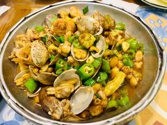 蛤蜊炒牛蛙-卤鸭儿(小河路店)
