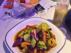 -徐记小怪兽肉蟹煲店(哈西万达金街店)