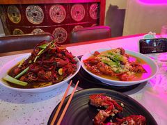 -沪小胖·小龙虾·蓝龙王(八佰伴店)
