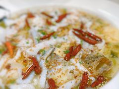 -江渔儿酸菜鱼·拔草餐厅(虎门君乐汇店)