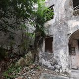 瞻仰抗日爱国将领邓世增宅邸