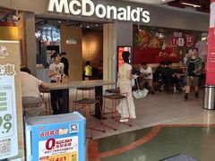 -麦当劳(中二横路店)