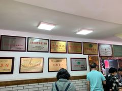 -建新园过桥米线(宝善街店)