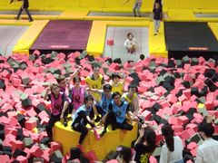 -嘿哟动霸CHUA·新潮玩运动娱乐中心·蹦床滑冰团建乐园