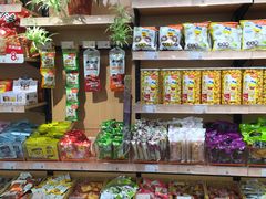 -来伊份1038(新村路三店)