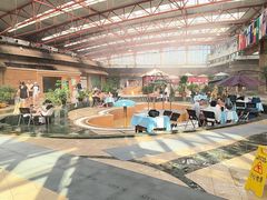 -红栌温泉山庄生态美食餐厅